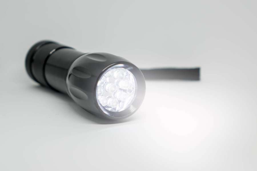 AA-Flashlight | Batteries Inc. light