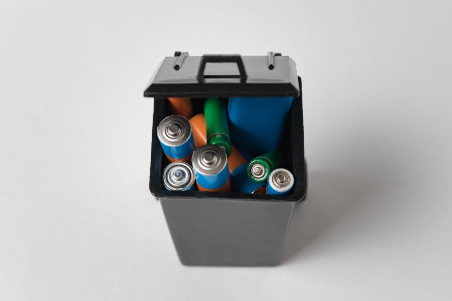 Learn how to dispose of batteries according to EPA standards. This guide covers everything you need to know about compliance.
